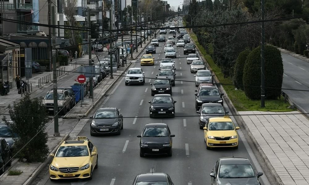 Ηλεκτρονικό εμπόριο: Νέα τάση στις επενδύσεις η πώληση μεταχειρισμένων αυτοκινήτων